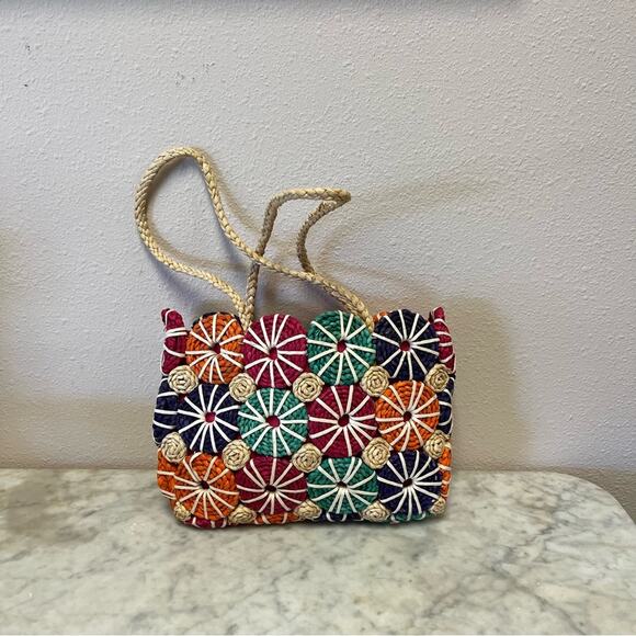 Artisan seagrass straw woven tote shoulder bag - Picture 2 of 8